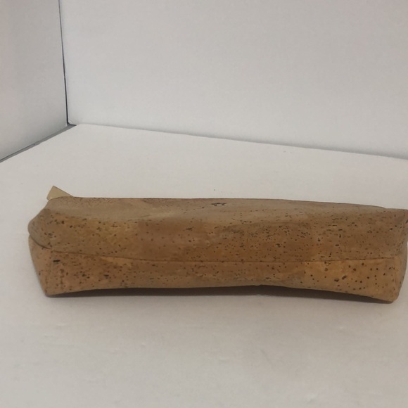 LinaLuca Cork South African Makeup Bag OS - Picture 6 of 12